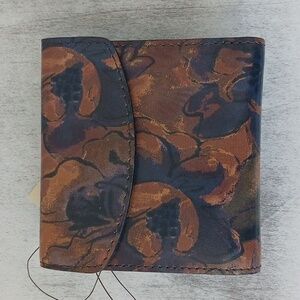 PATRICIA NASH Reiti Bi-Fold Leather RFID Wallet Floral Sienna Sunset Tan Brown